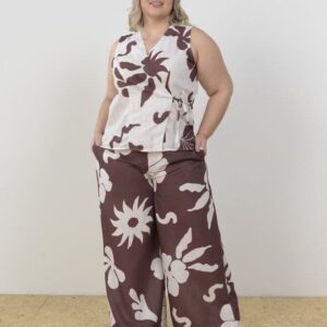Chocolate & Cream Contrast Floral Set